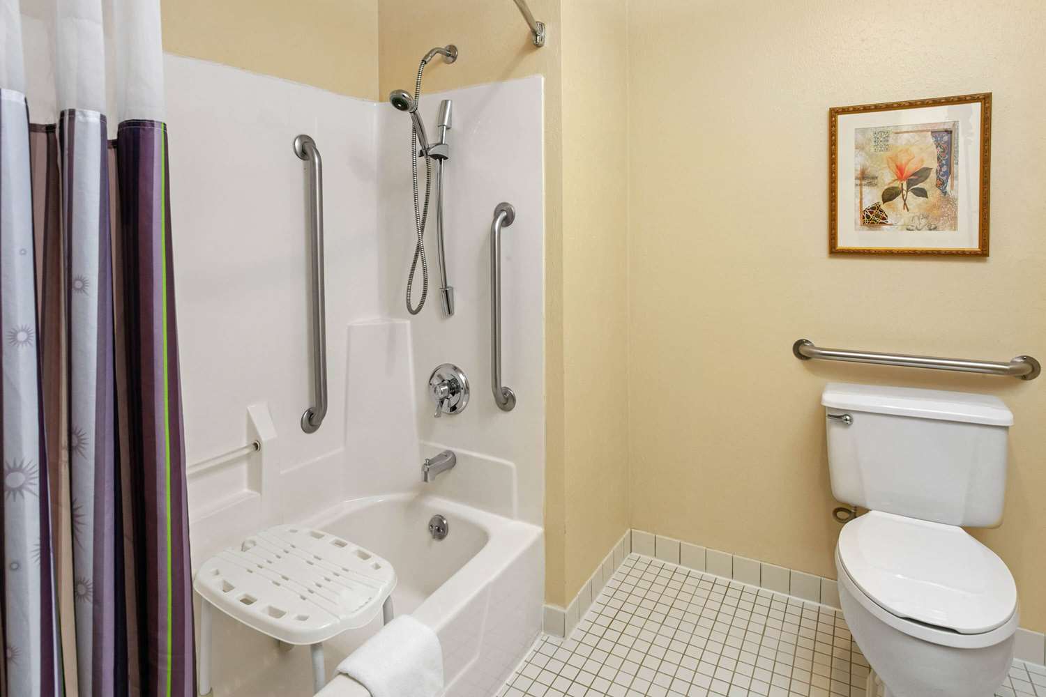 La Quinta Inn Suites By Wyndham Stevens Point 23/24