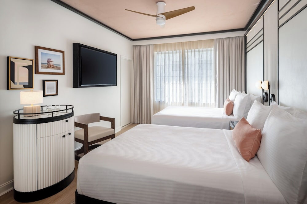 Family, 2 Double Beds, Eurostars Winter Haven 5/7