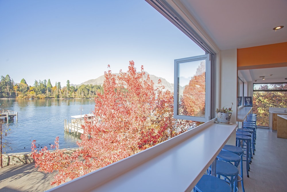 Absoloot Queenstown Backpackers 23/50