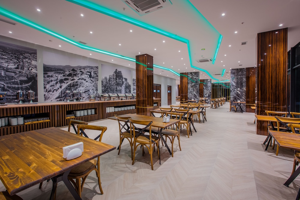 Gori Inn 55/68