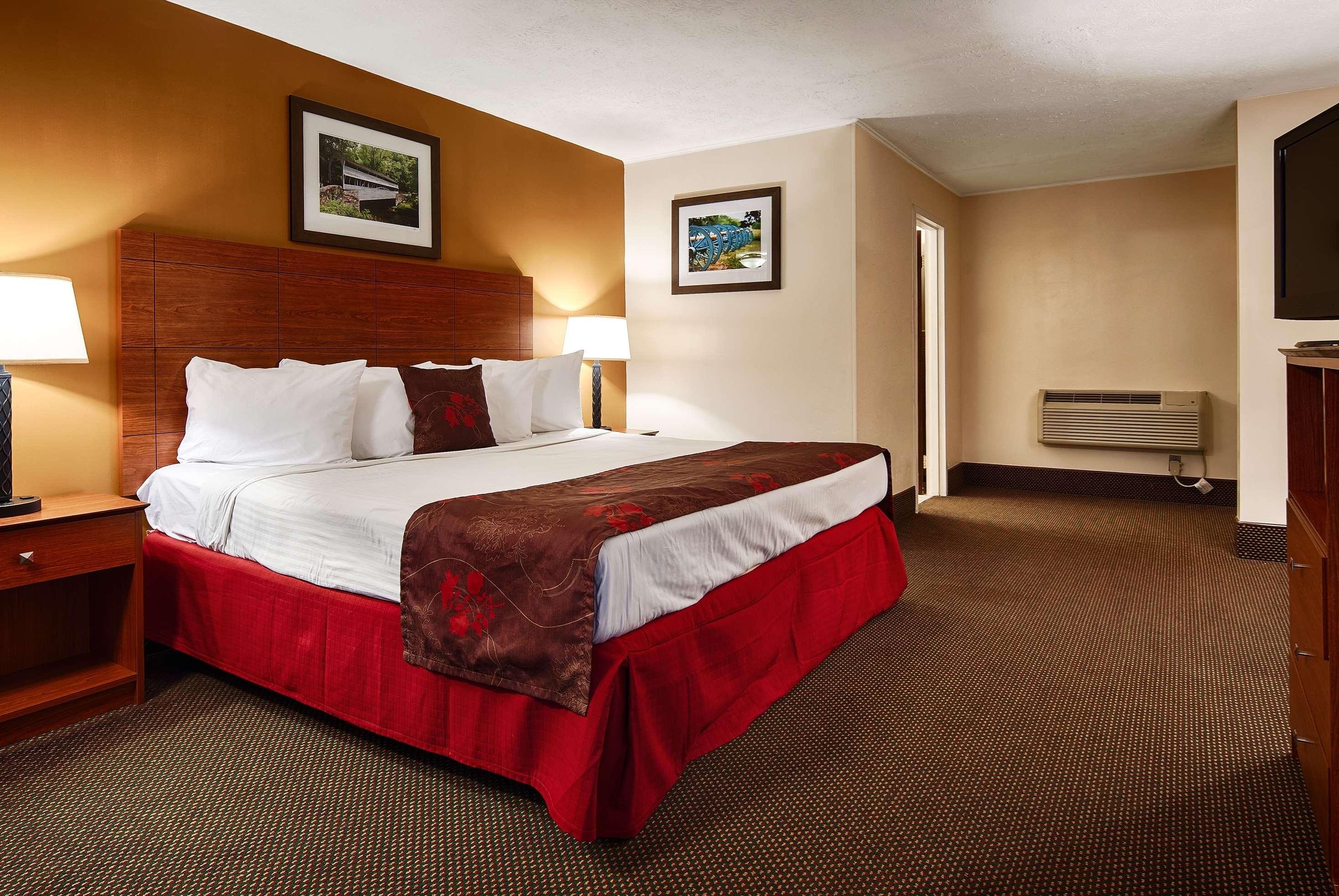 Days Inn By Wyndham Breezewood 13/34