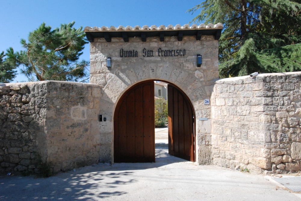 Quinta San Francisco 44/48