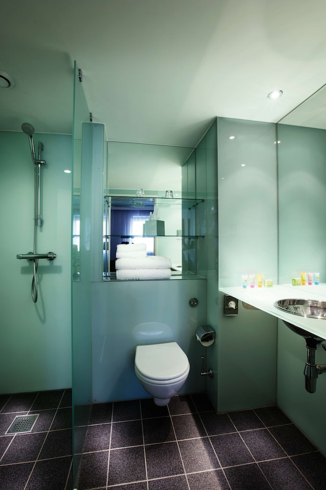 B&B HOTEL Warrington 14/71