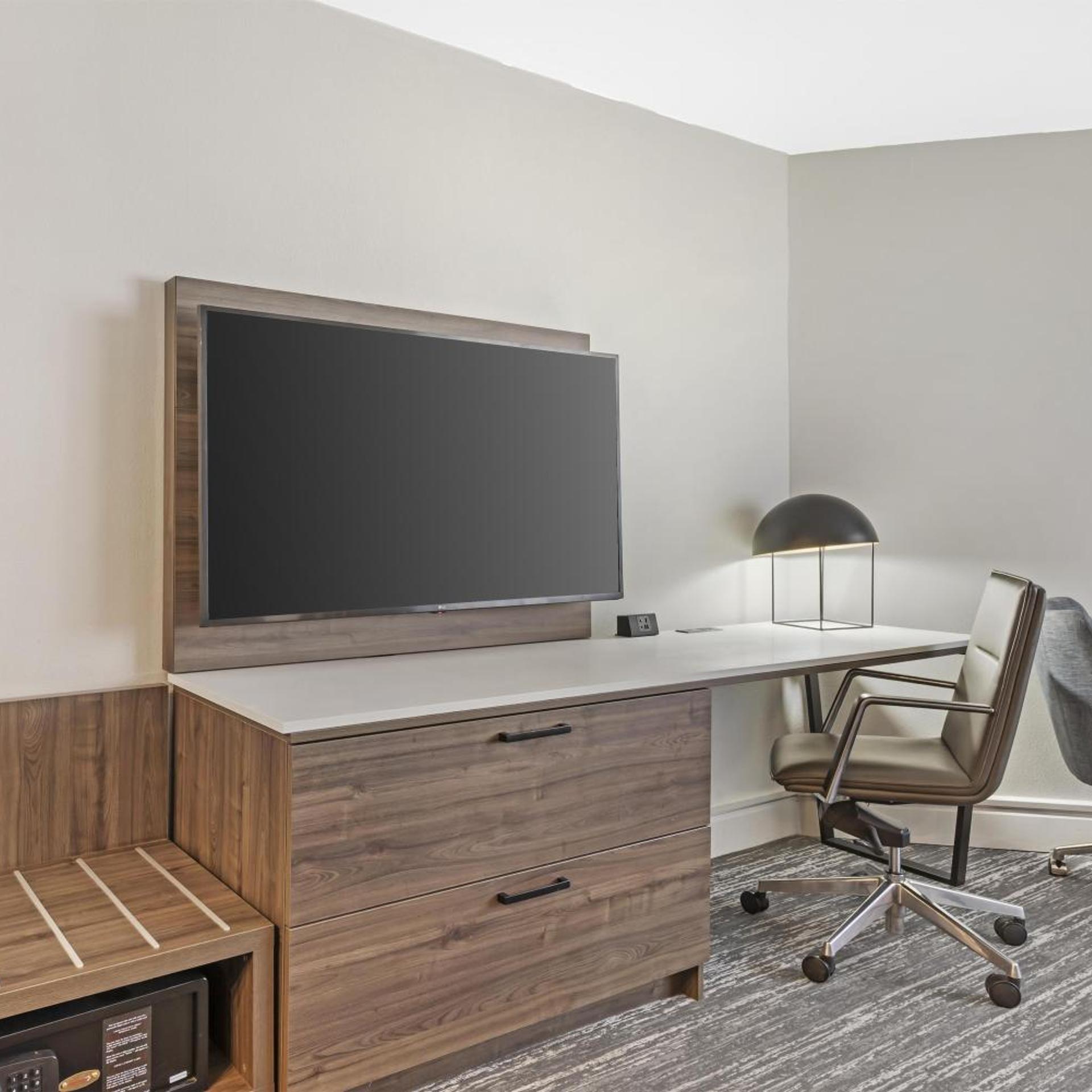 Executive Residency by Best Western Denver East 56/67