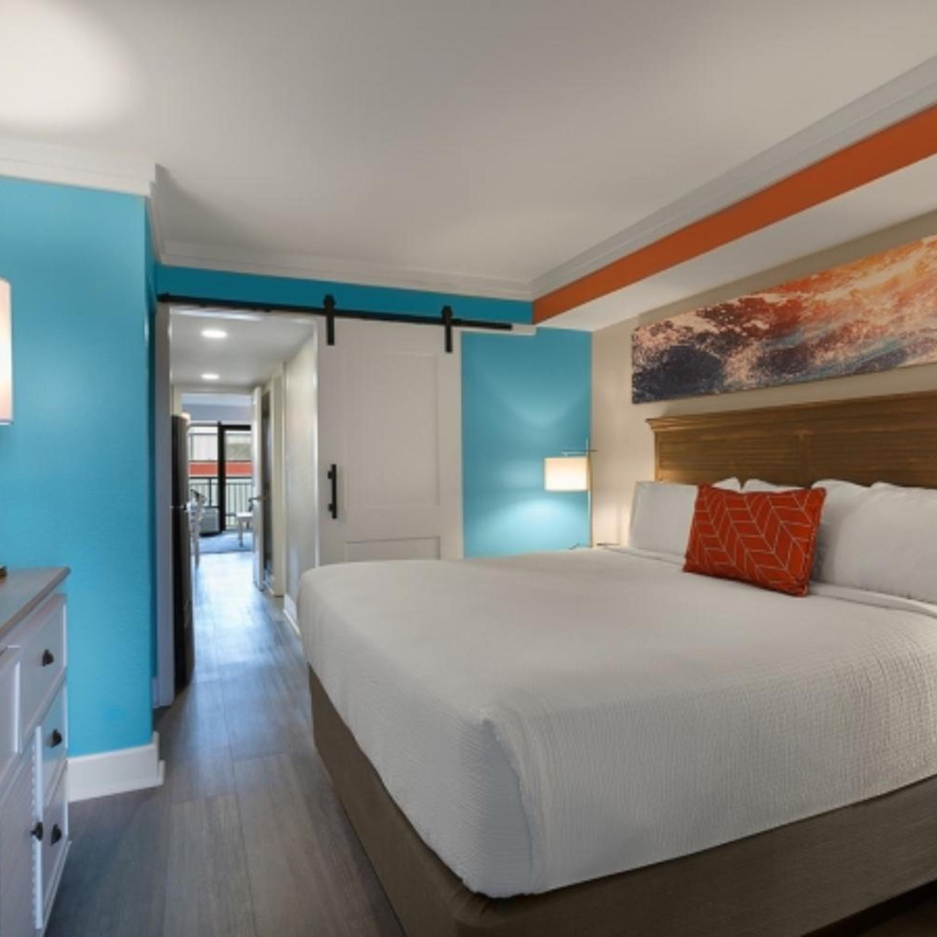 Suite, King Bed, Ocean Front, Partial View