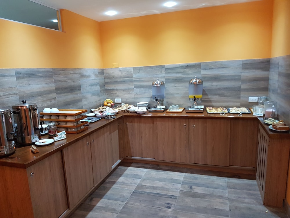 Catedral Hotel 9/47