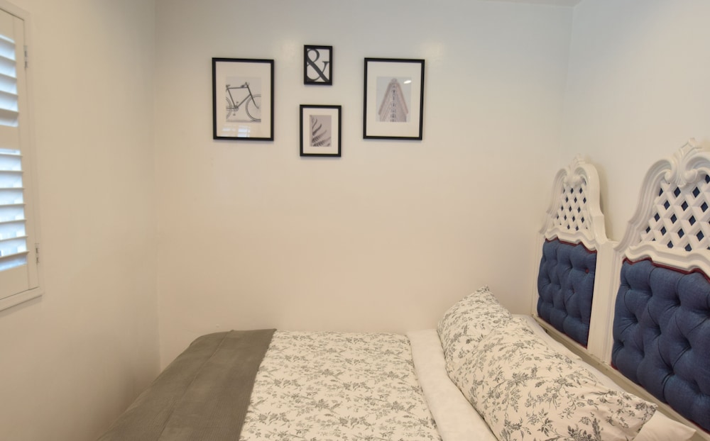 Boutique Hotel 444 40/73