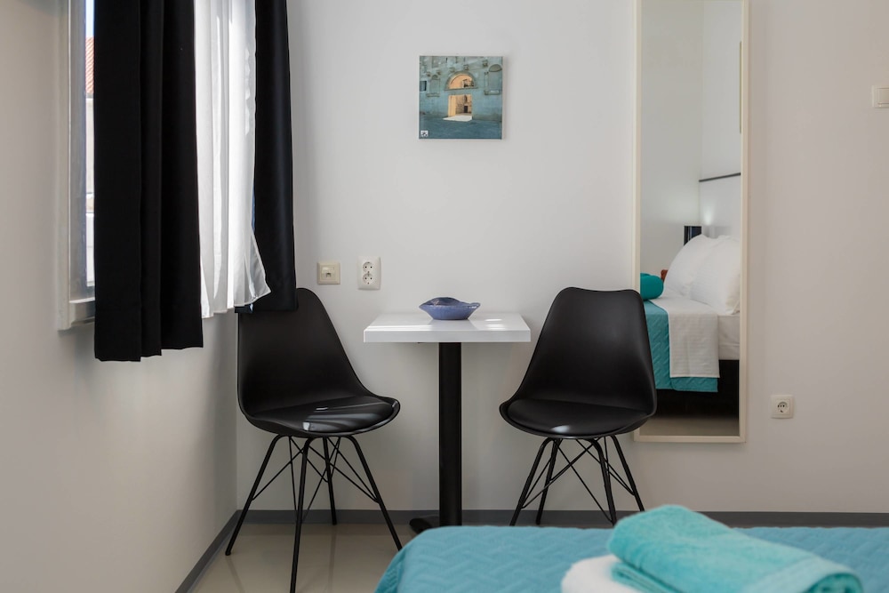 Peristil Luxury Rooms 52/67