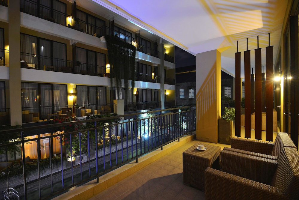 100 Sunset Hotel Kuta 3/66