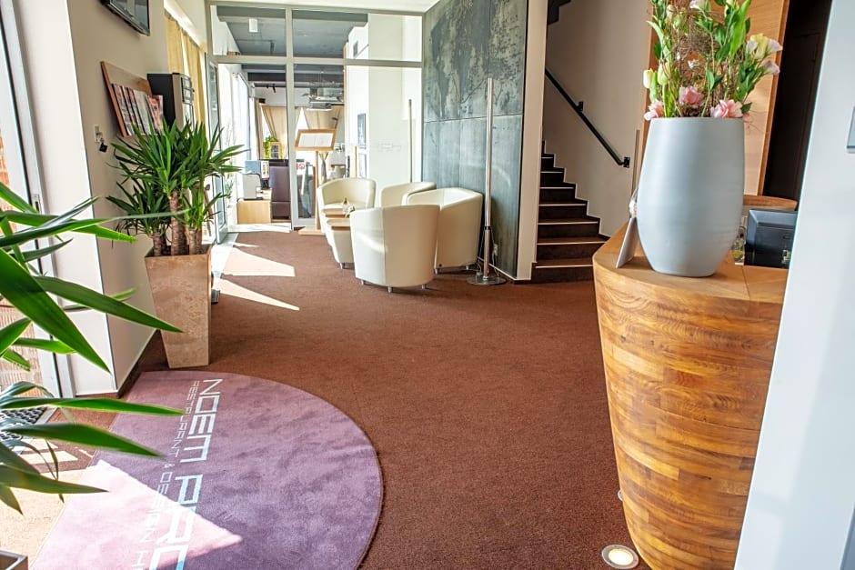 RESTAURANT AND DESIGN HOTEL NOEM ARCH 7/54