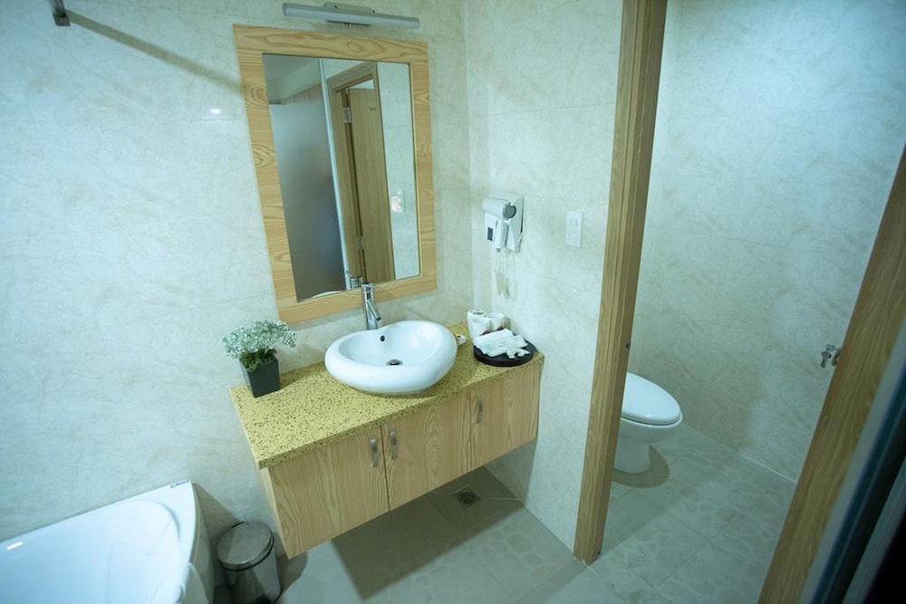 Thuy Sakura Hotel 26/32