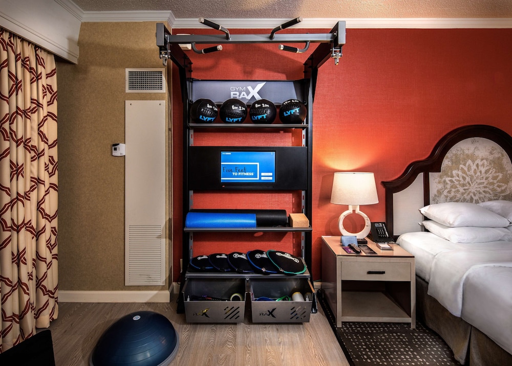 Hilton Anatole 62/90