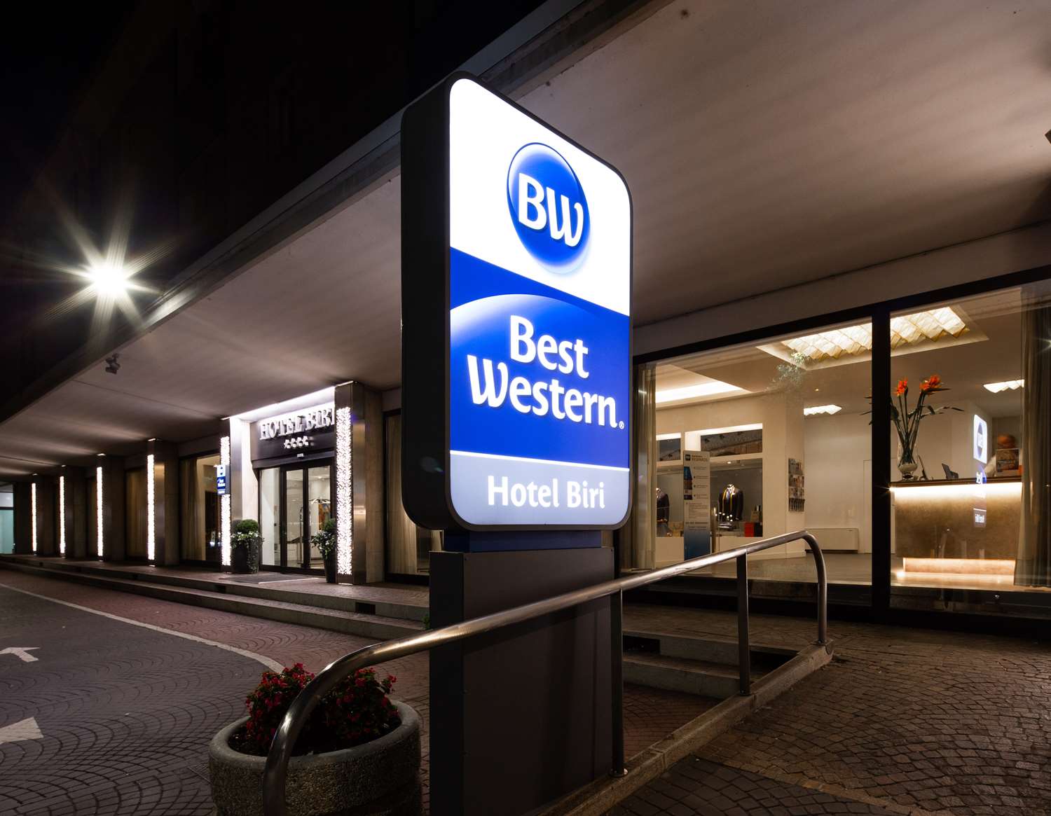 Best Western Hotel Biri 5/35