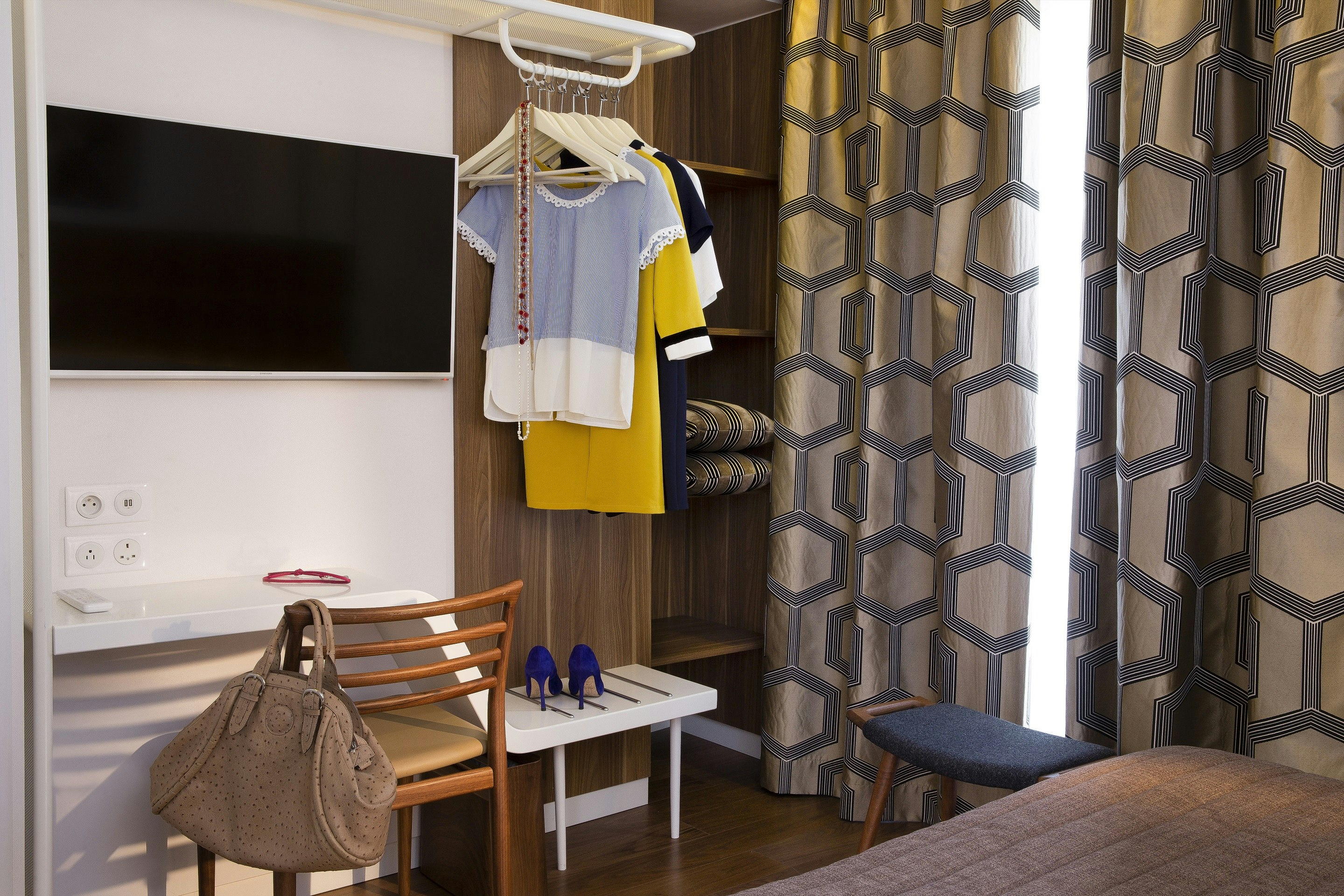 Hotel Eiffel Turenne 47/54