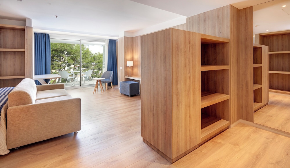 Hipotels Bahia Cala Millor - Adults Only 19/55