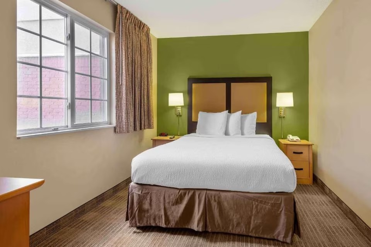 Motel6 Suites Philadelphia Malvern Swedesford Rd, PA 16/20