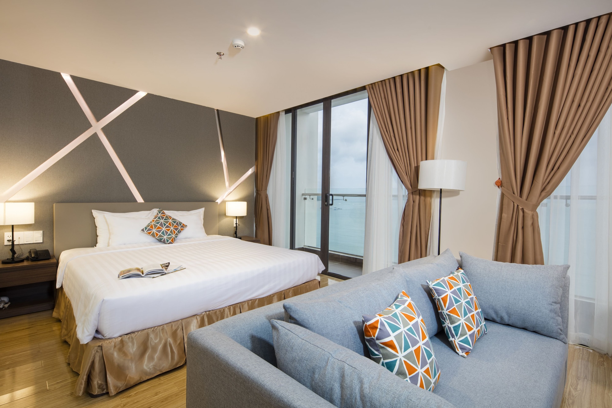 SUITE, OCEAN VIEW, BALCONY