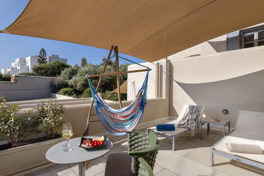 Kouros Art Hotel - Adults Only 65/72