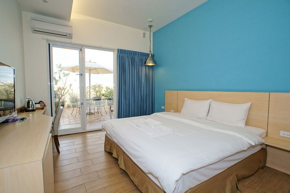 1 BEDROOM, GALLERY, DOUBLE BED, PATIO