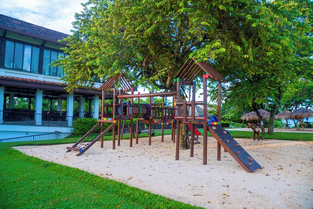 Hacienda Pinilla Vacation Rentals 77/84