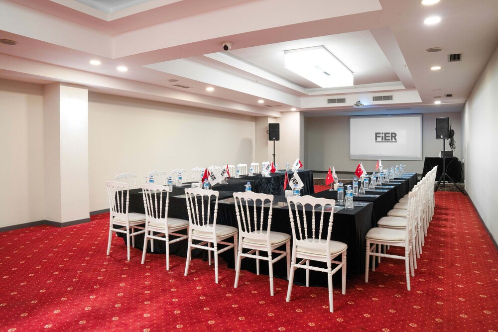 Fier Boutique Hotel - Boutique Class 38/50