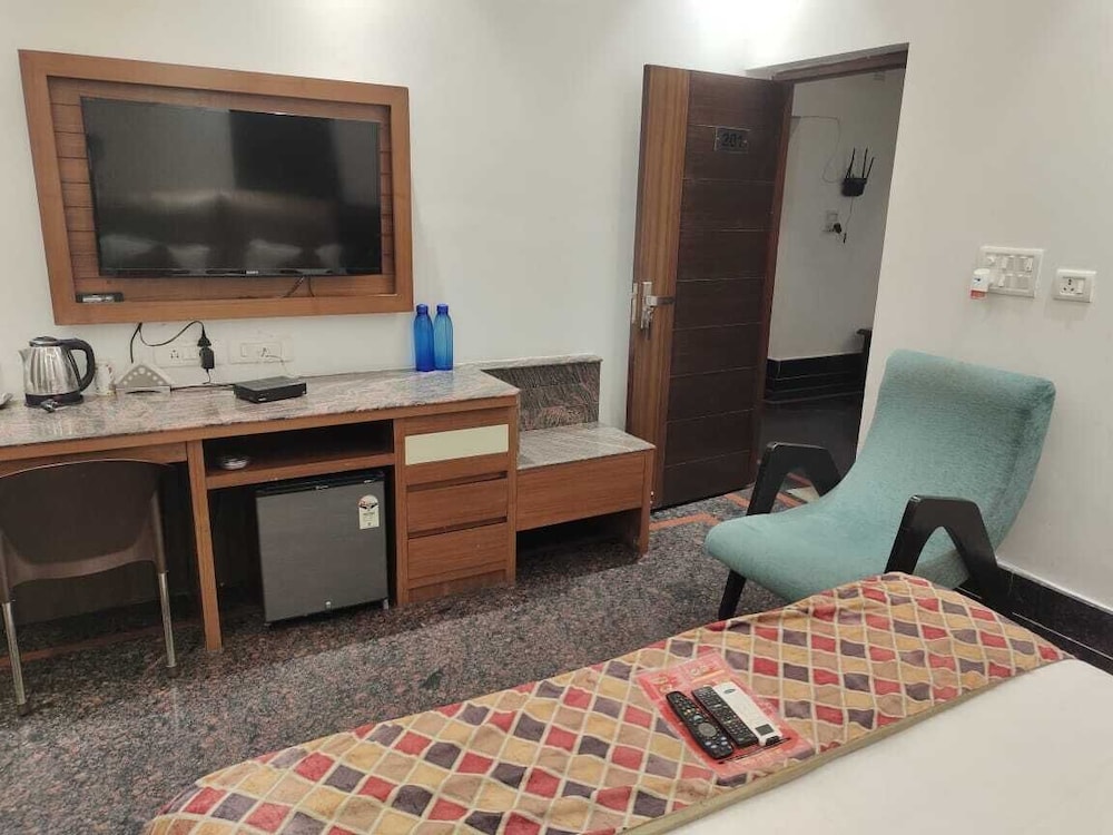 Hotel Stay At Green View 34/47