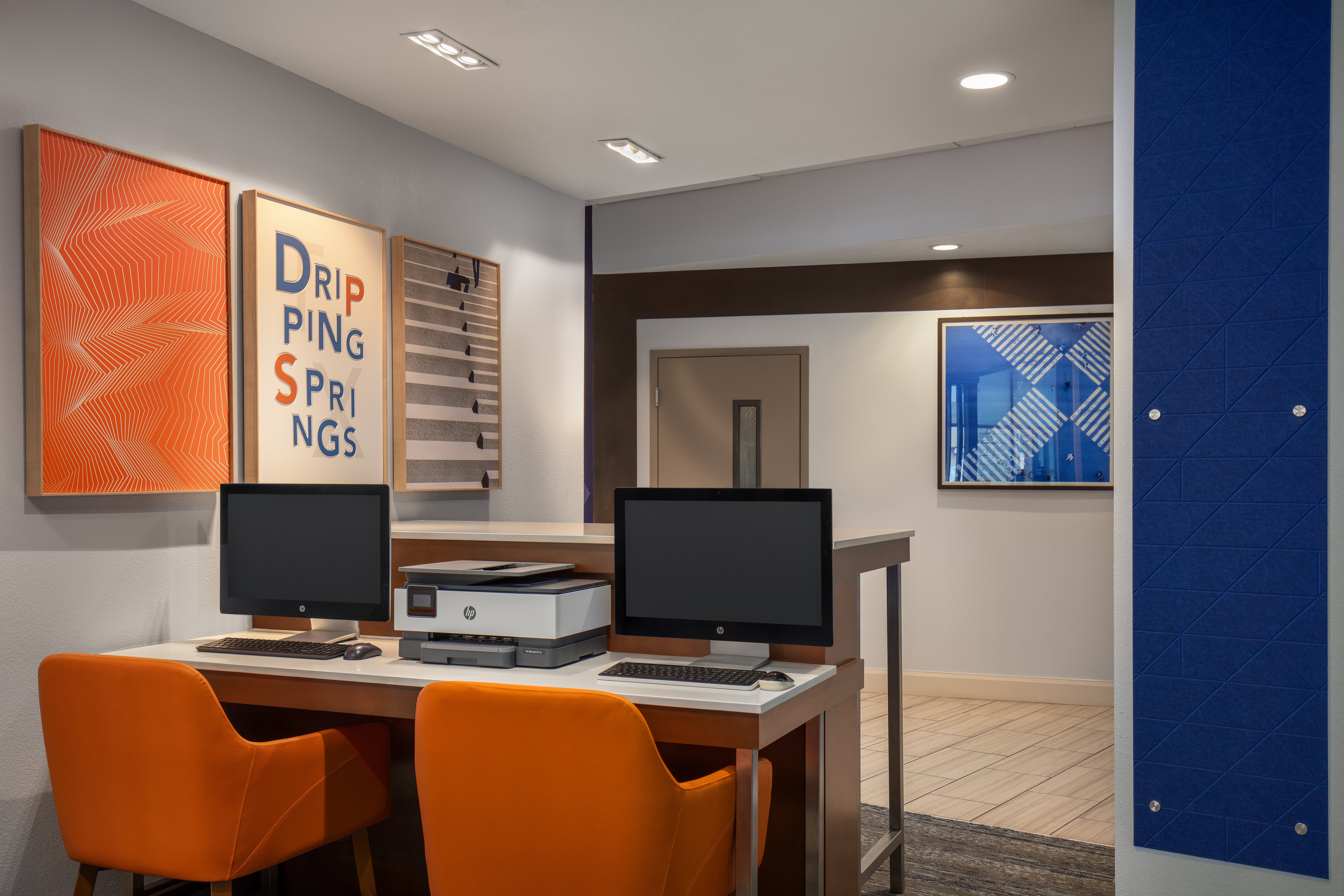Holiday Inn Express & Suites Dripping Springs - Austin Area 41/50