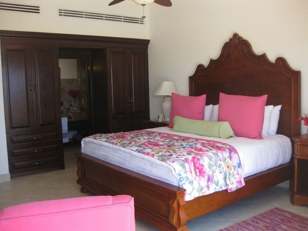 2 Bd Family Suite At Cabo San Lucas 7/50