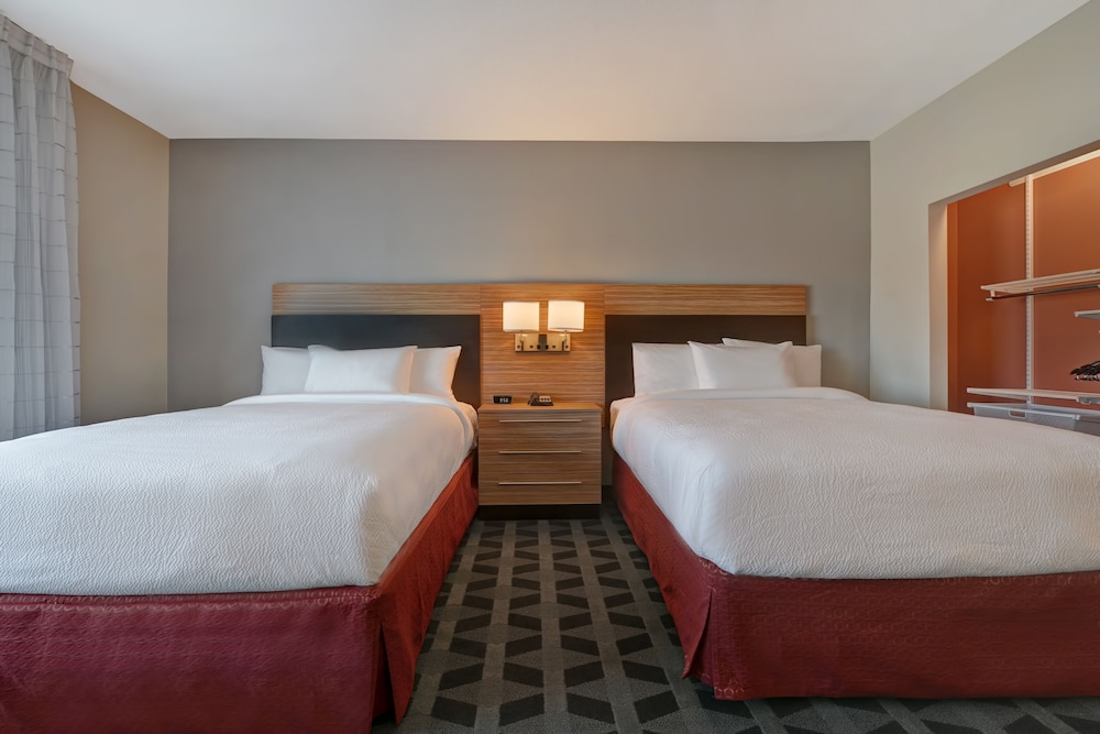 Studio, 2 Queen Beds