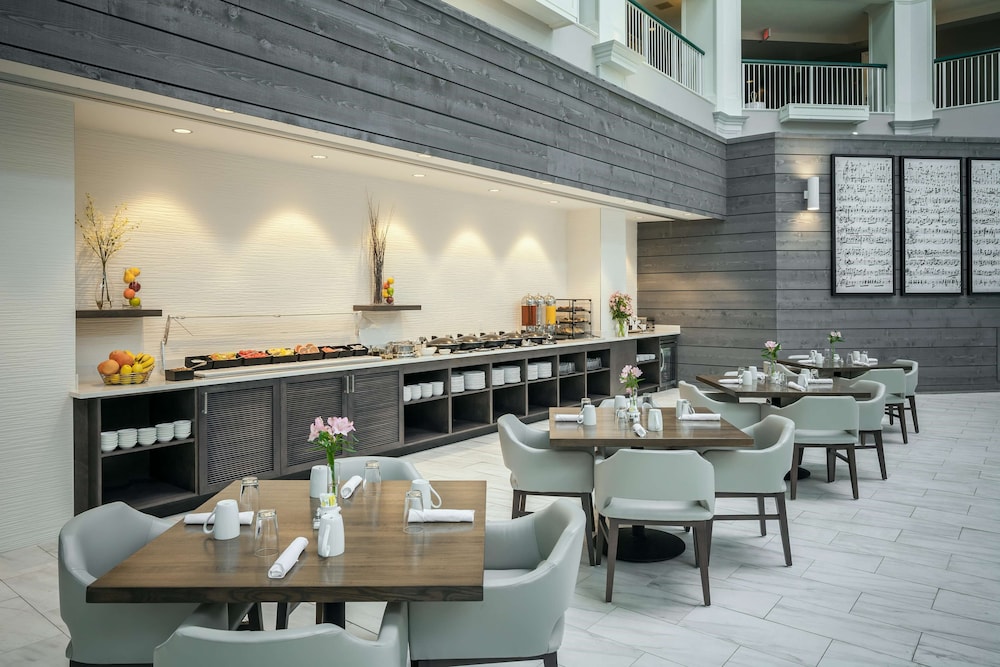 Hilton Brentwood/Nashville Suites 66/81