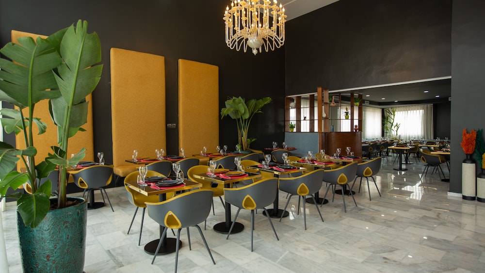 Fourteen hotel Ain Sebaa 18/25