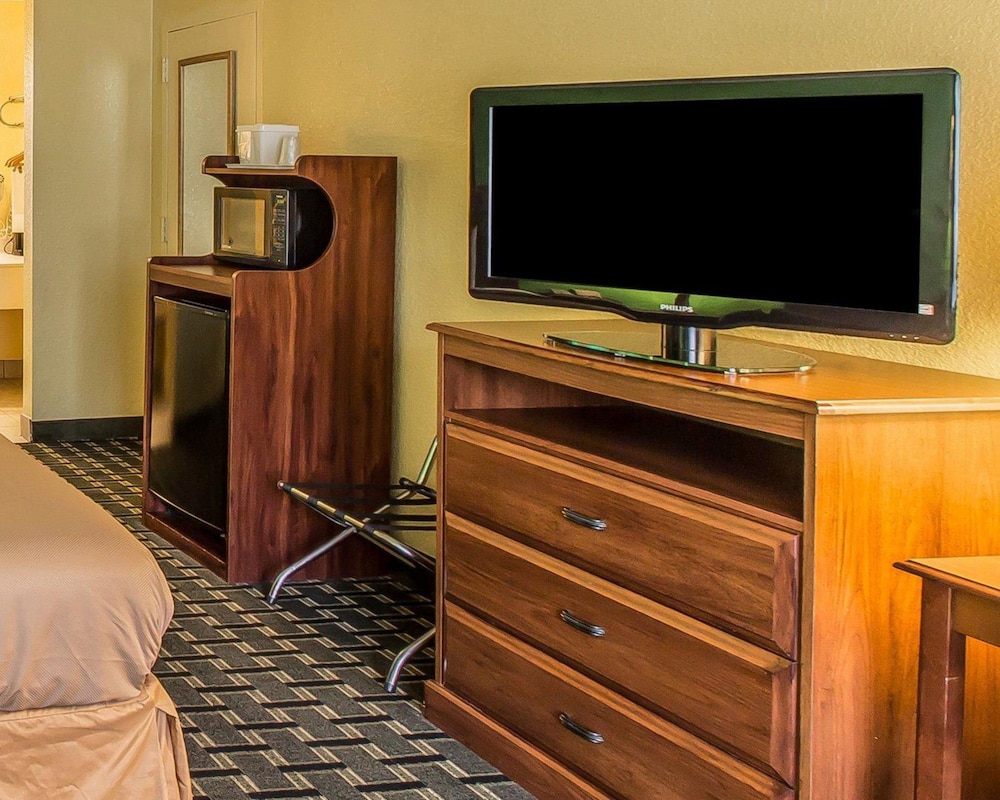 Travelers Inn Douglas By OYO US-441 36/37