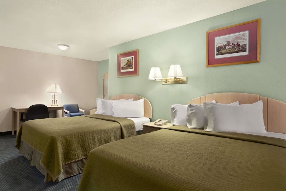 Travelodge By Wyndham Holbrook 6/15