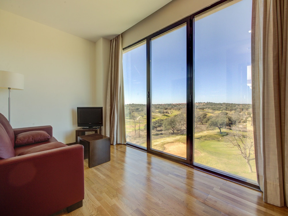 Hospedium Valles de Gredos Golf 24/50