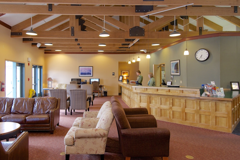 Denali Bluffs Hotel 41/68