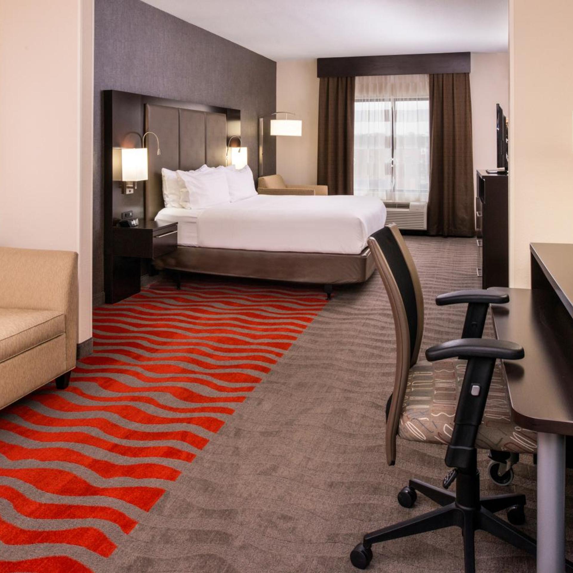 Studio, Suite, King Bed, Accessible