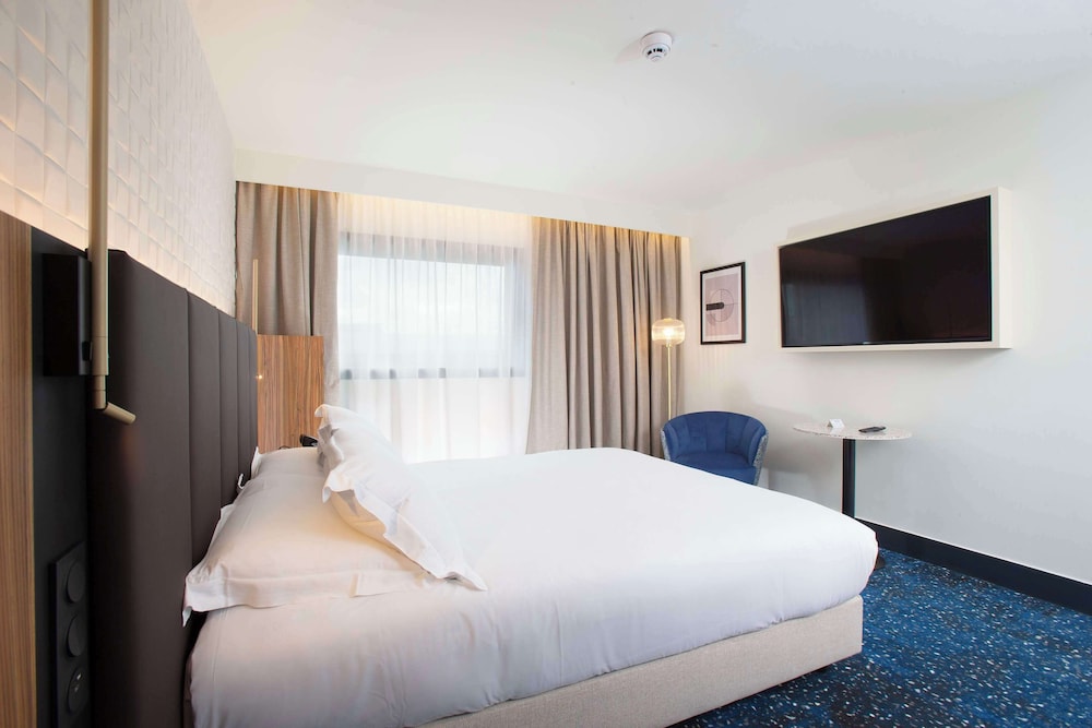 Room, Queen Bed