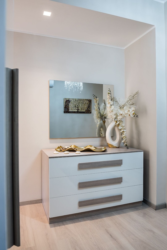 Ariston Suite 43/69