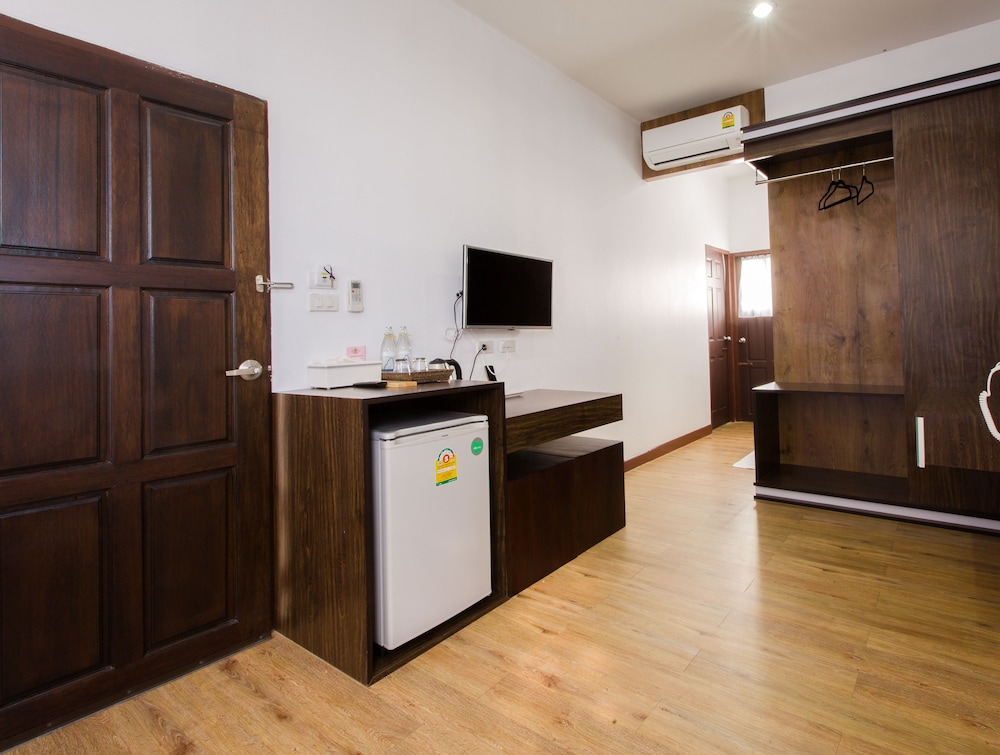 Busara Chiangmai Hotel 27/38