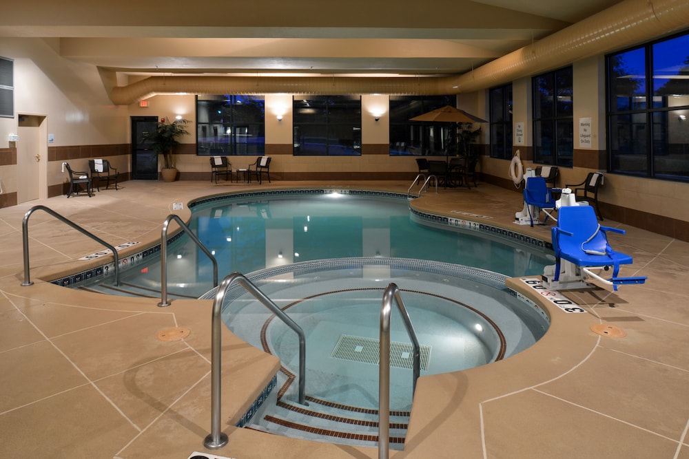 swimming pool spa