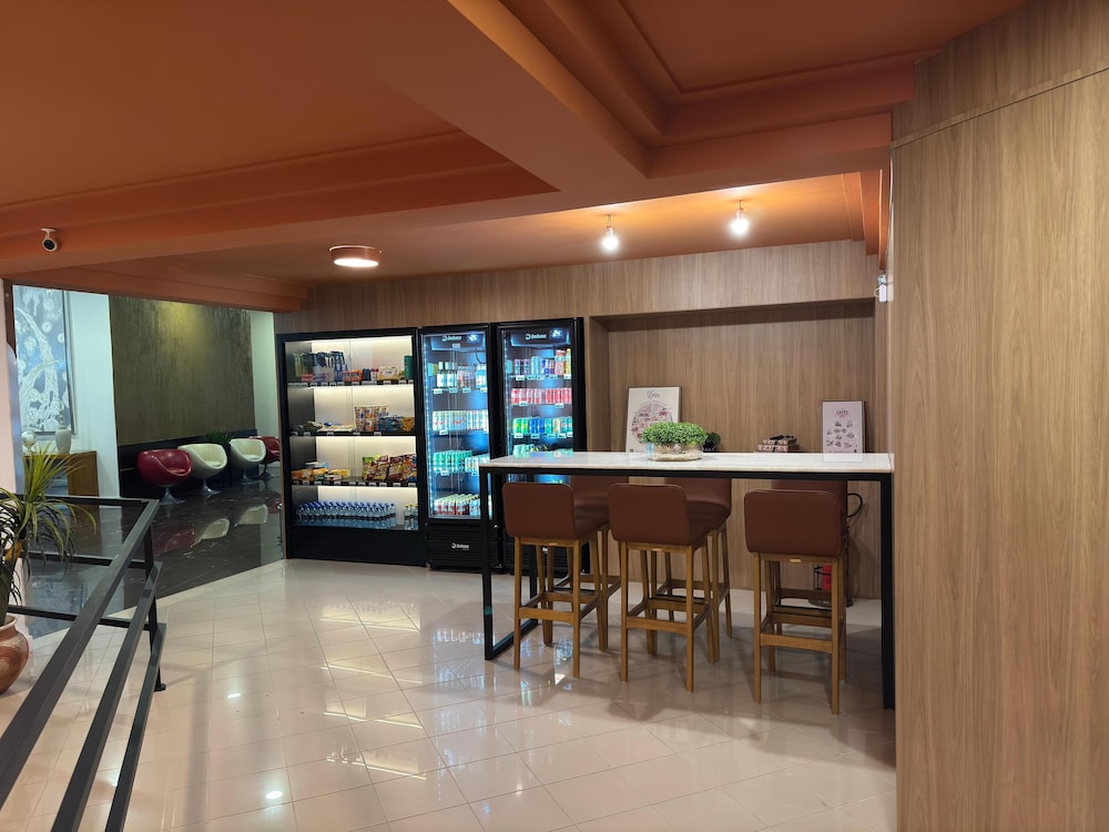Hotel Le Village Distribuited By Intercity 36/50