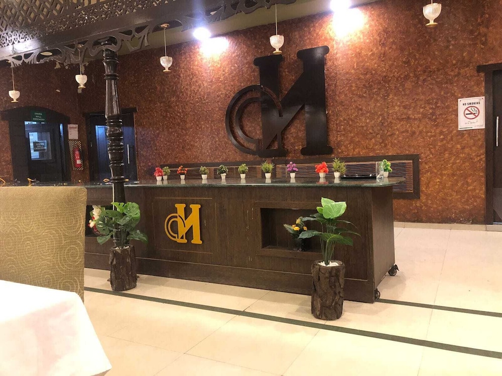 Airport Hotel 8/59