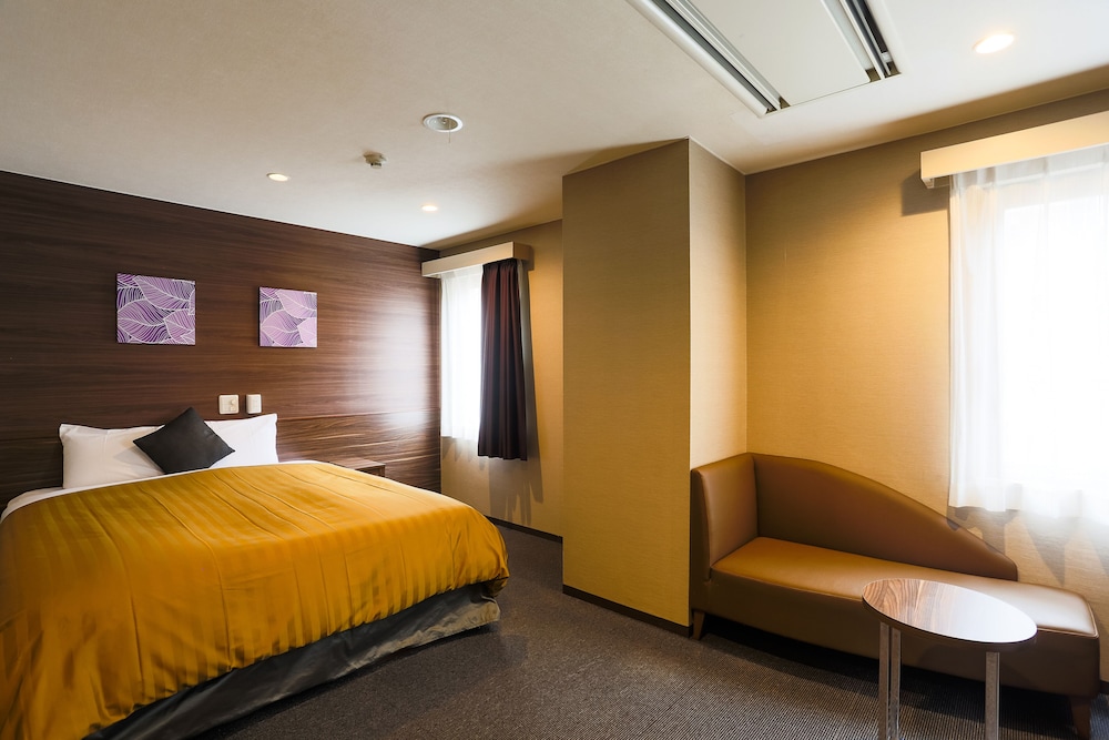 Hotel Sun Royal Kawasaki 12/53