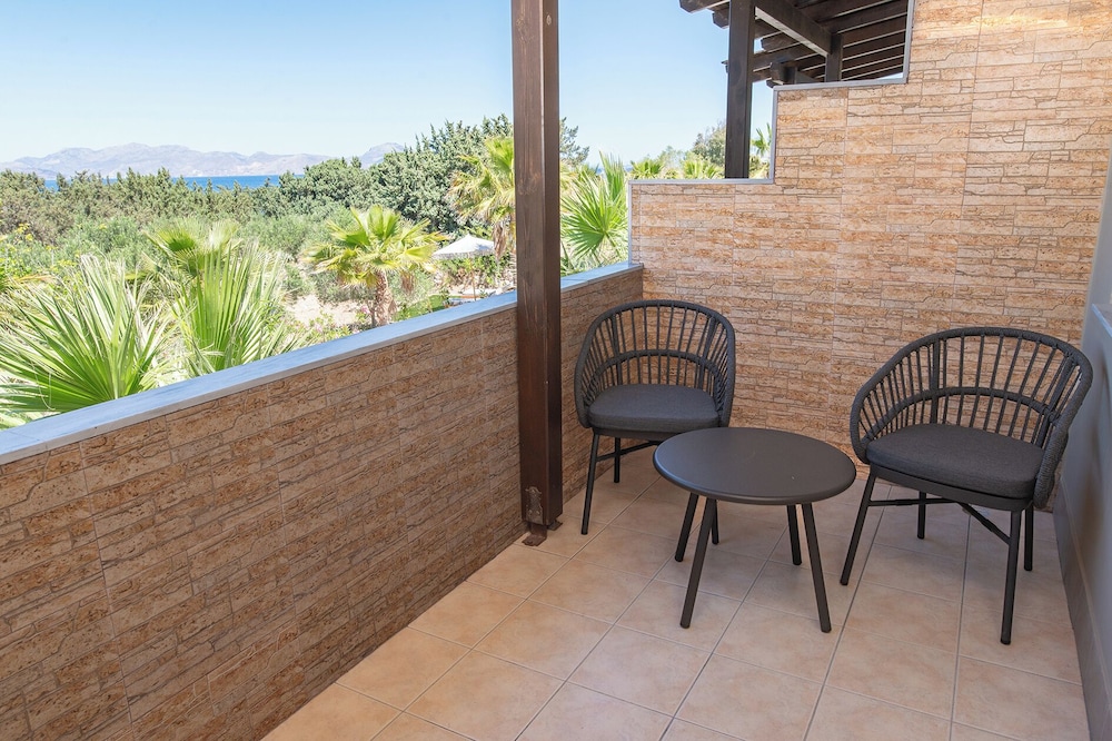 Achilleas Beach Hotel Adults Only 105/120