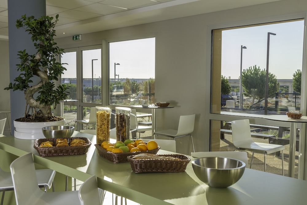 The Originals City Hotel Ecoparc Montpellier Est 27/38