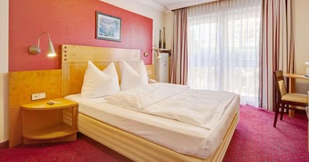 Bavaria Boutique Hotel 17/50