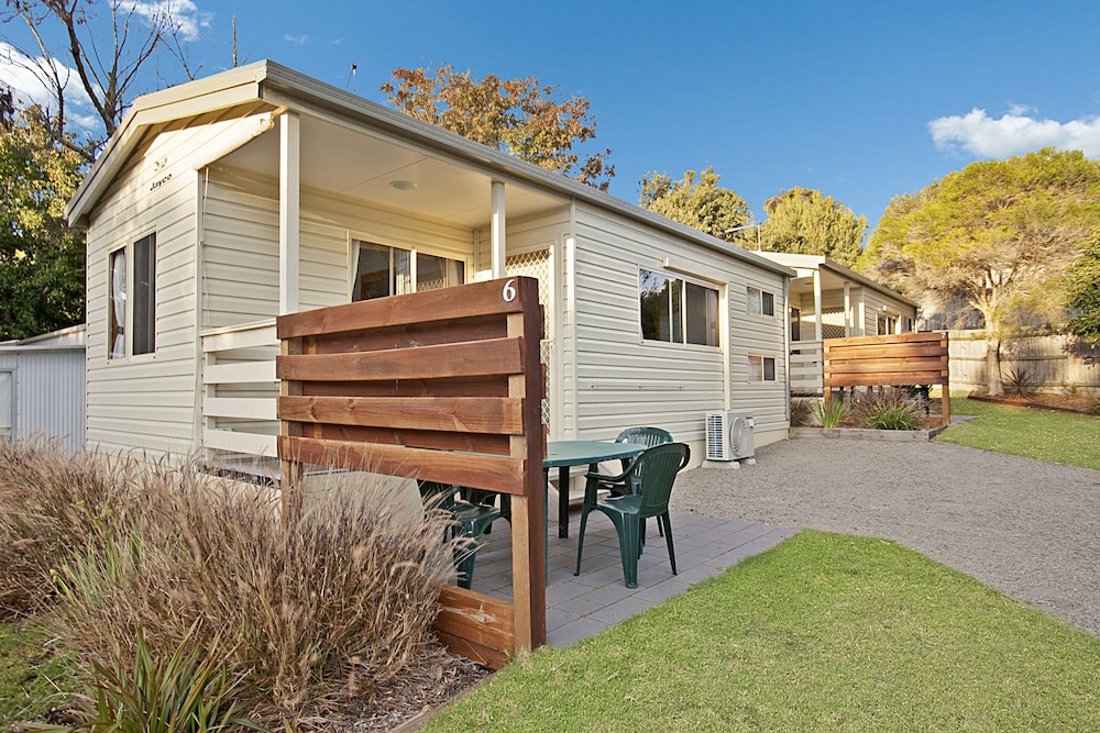 Kanasta Caravan Park 45/50