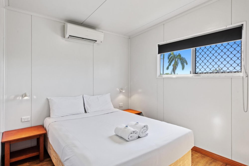 1 BEDROOM, STANDARD