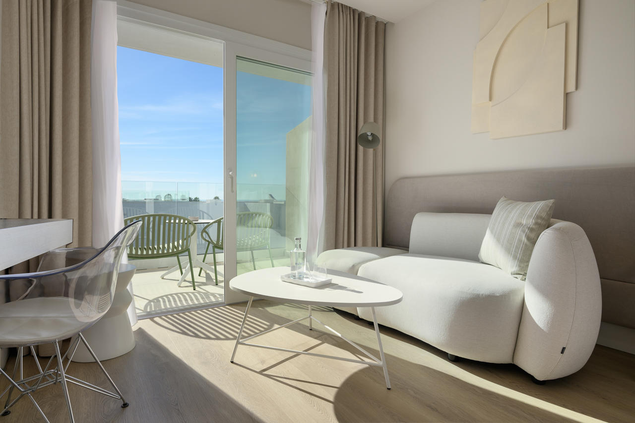 Amare Beach Hotel Sancti Petri 83/111