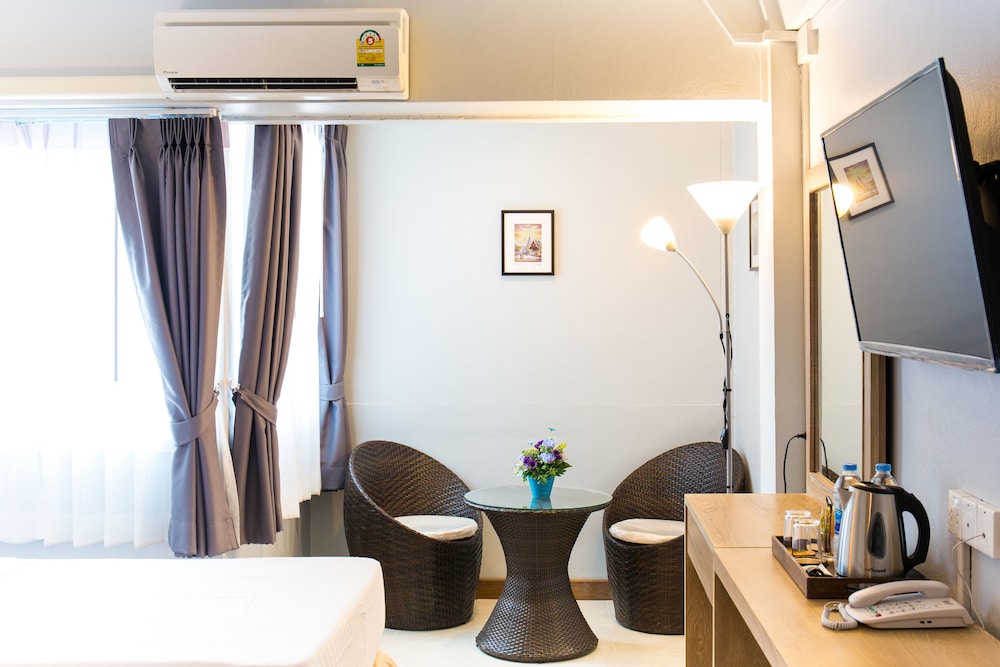 RATANA HOTEL CHIANG MAI 32/49